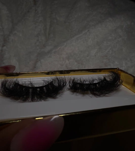 Russian Volume SUPERIOR LASHES